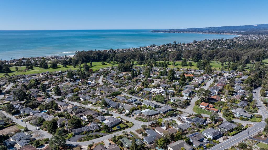 135 Baltusrol Drive Aptos, CA 95003 - Photo 13 of 32