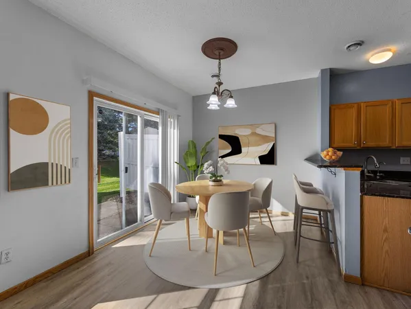 $284,999 | 6524 154th Street West, Unit 107, Apple Valley, MN 55124