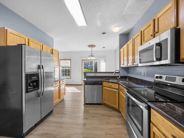 $284,999 | 6524 154th Street West, Unit 107, Apple Valley, MN 55124