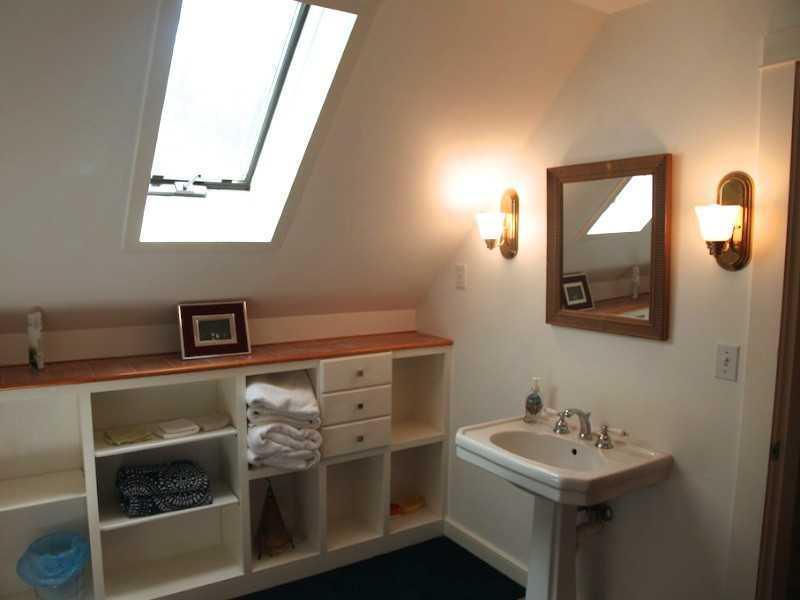 40 Arrowhead Road Bar Harbor, ME 04609 - Photo 17 of 24 Bathroom.