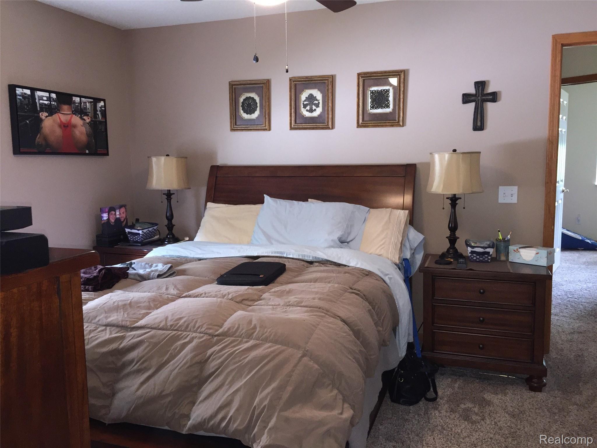 7047 Gillette Road Flushing, MI 48433 - Photo 12 of 38 Master Bedroom.