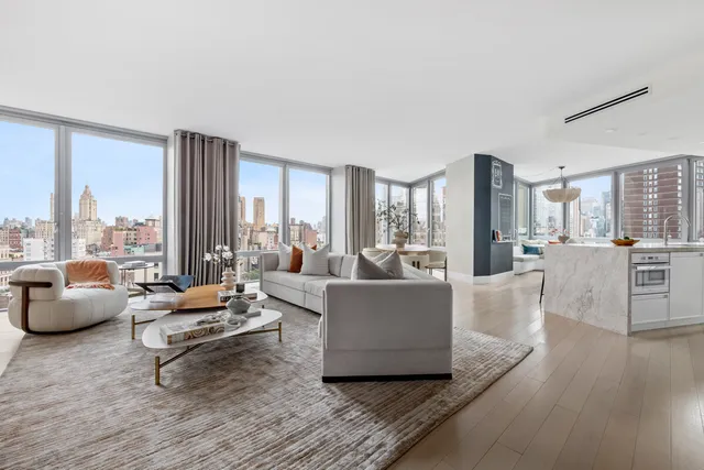 $6,950,000 | 212 West 72nd Street, Unit 15G | Upper West Side