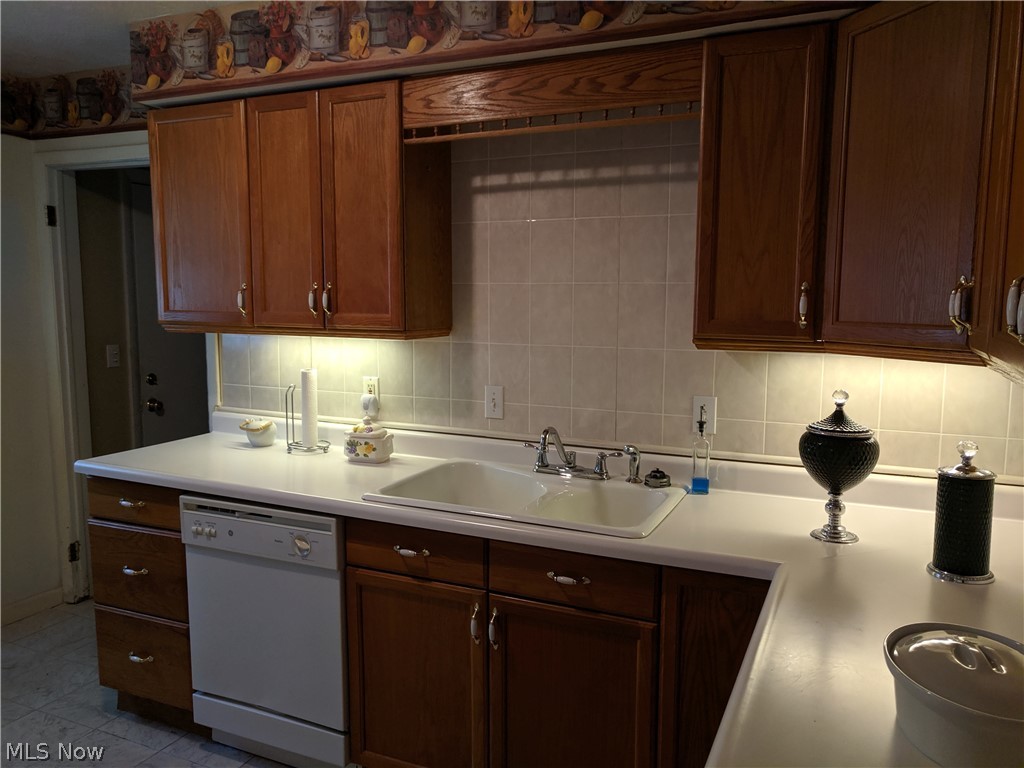 14001 Wheeler Road Maple Heights, OH 44137 - Photo 11 of 18 Addition view of the kitchen with under cabinet lighting