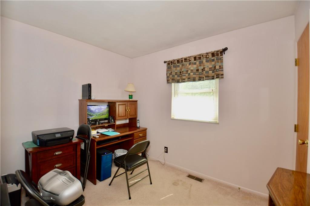 620 Hopkins Road Indianapolis, IN 46229 - Photo 15 of 19