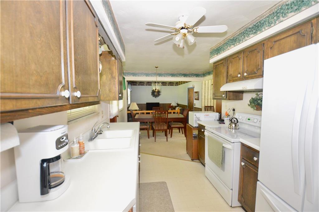 620 Hopkins Road Indianapolis, IN 46229 - Photo 10 of 19