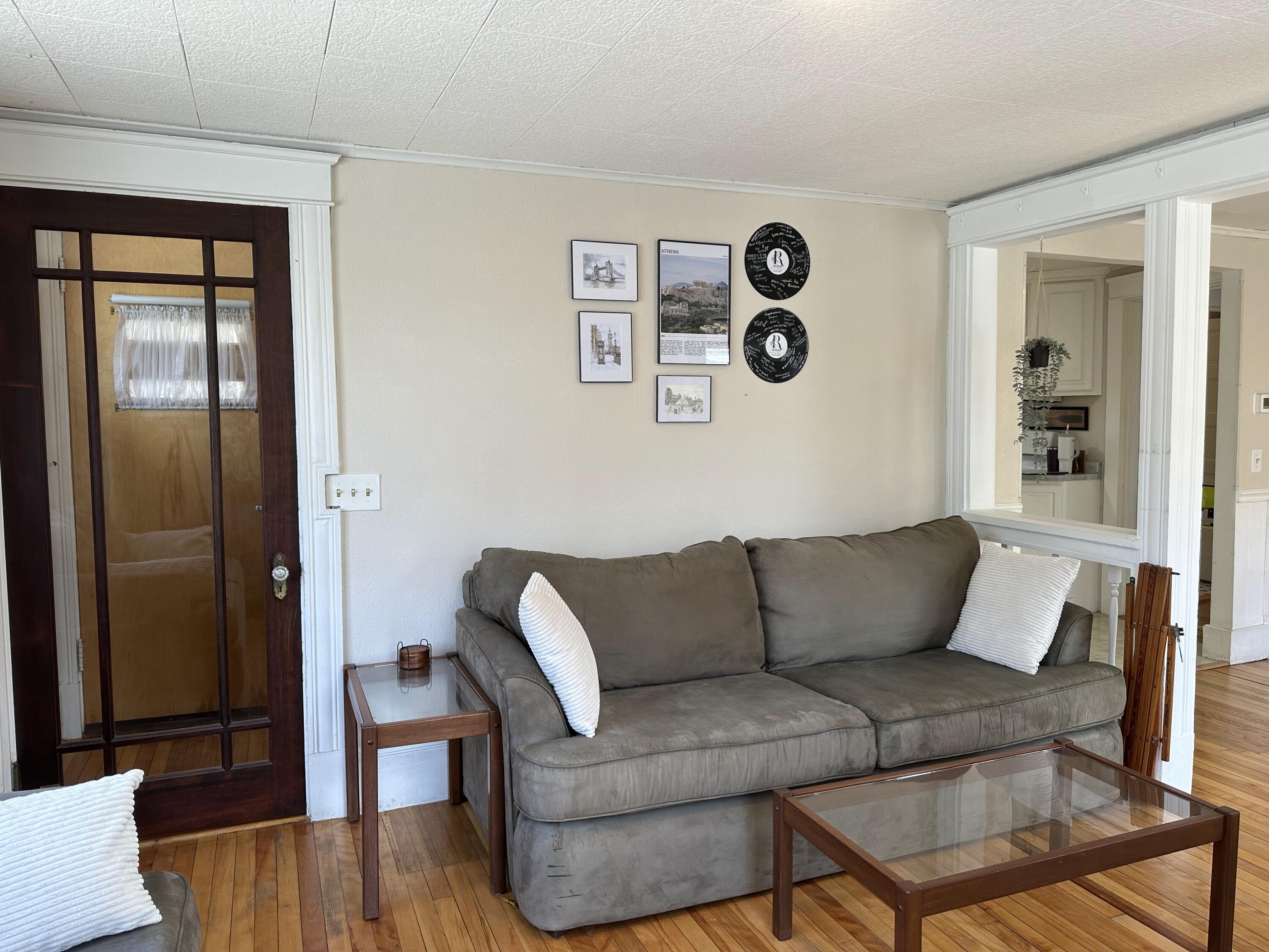 94 Western Promenade Auburn, ME 04210 - Photo 20 of 54 Living room
