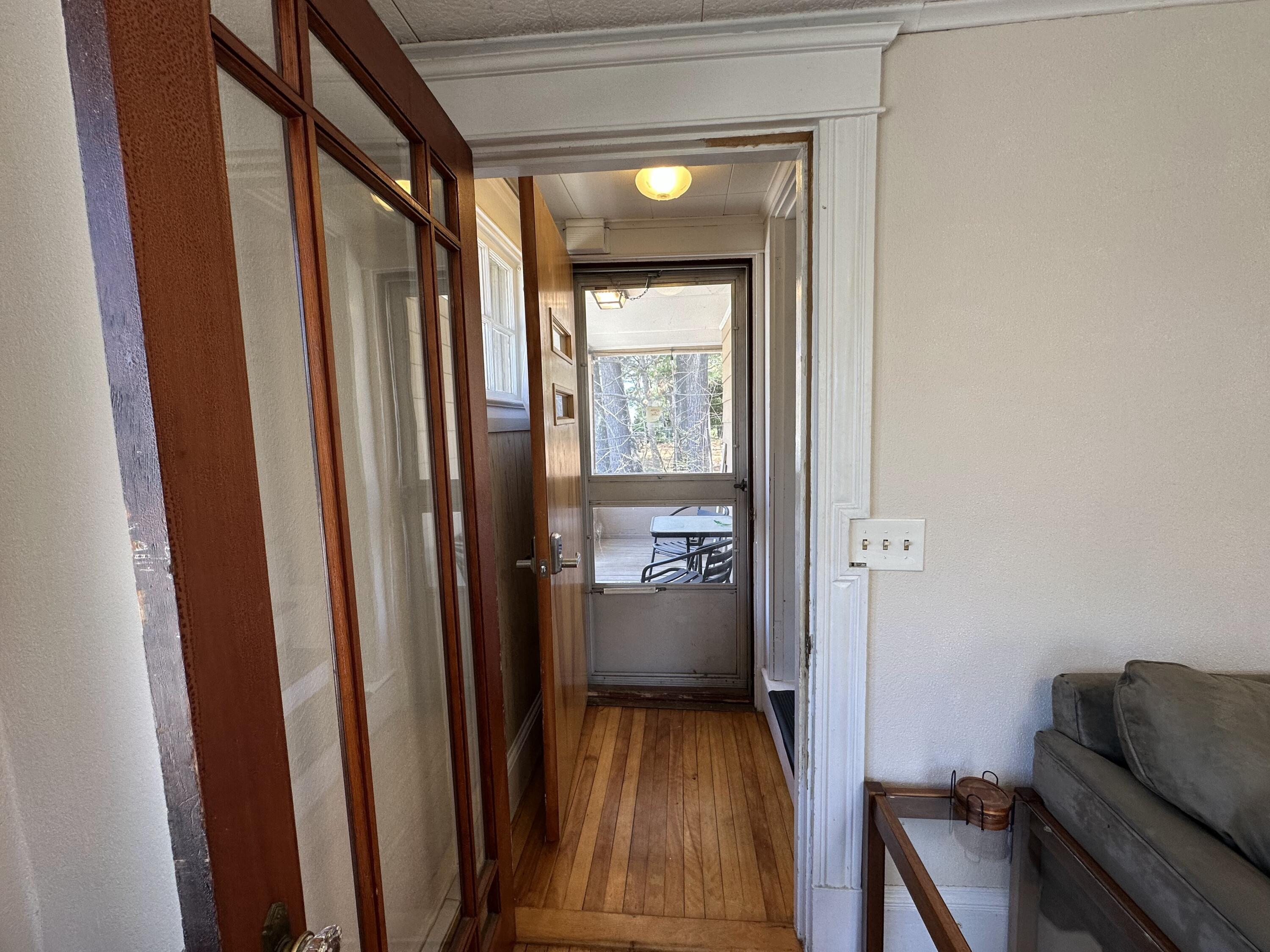 94 Western Promenade Auburn, ME 04210 - Photo 22 of 54 Hallway