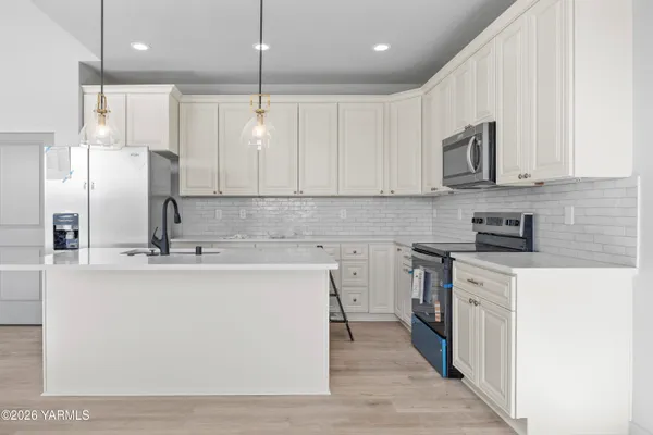 $464,900 | 606 Eureka Avenue, Pasco, WA 99301