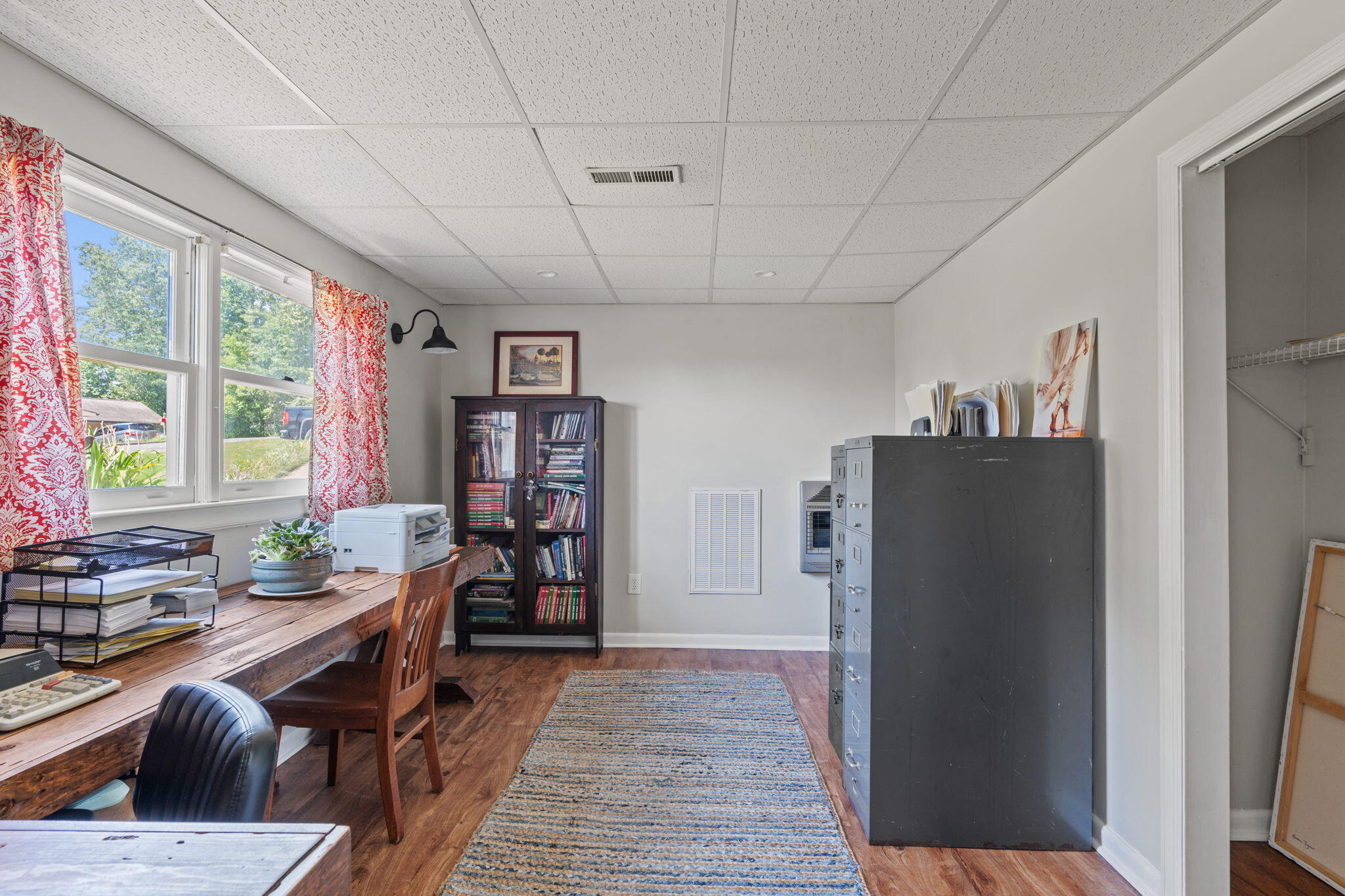 4522 Cloverdale Loop Hixson, TN 37343 - Photo 39 of 65 Basement Bedroom