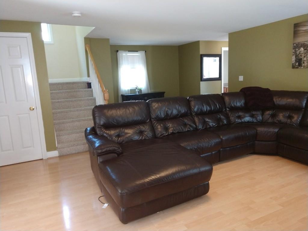34 Carl R Ghilani Circle Ashland, MA 01721 - Photo 10 of 41 Gallery Image 10