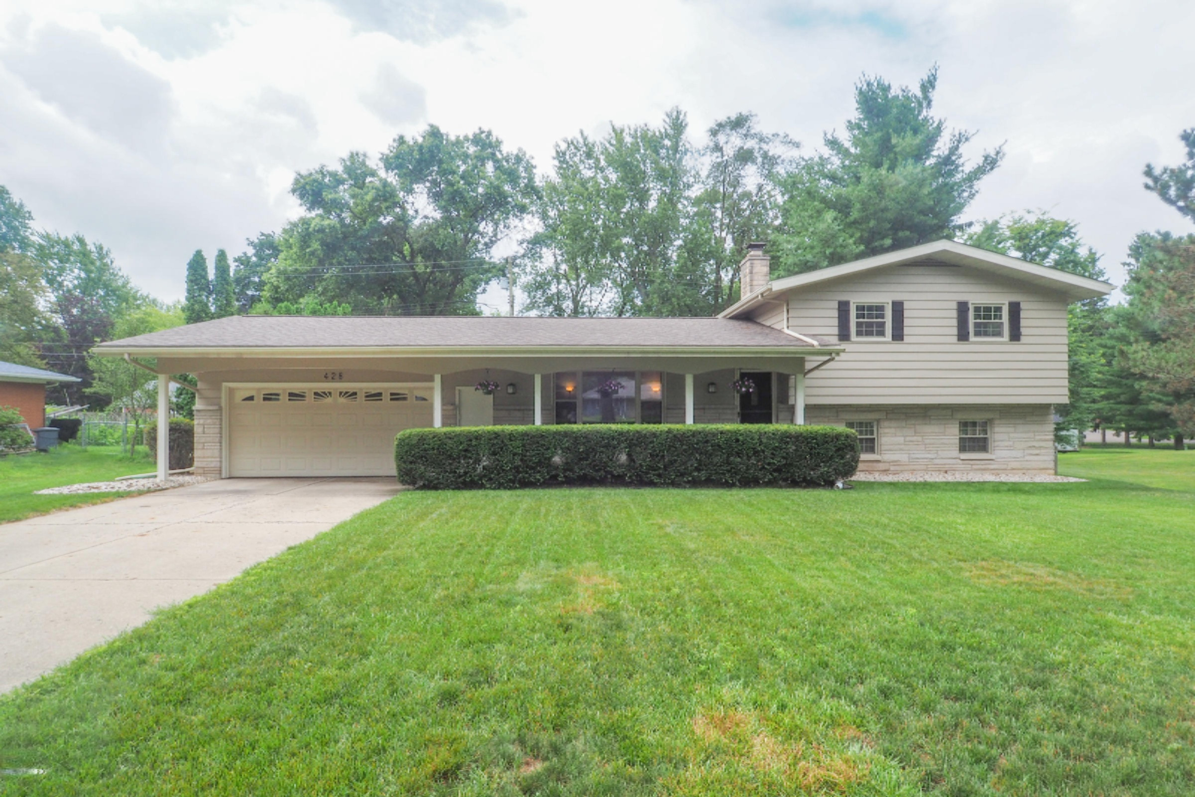 428 East Minges Road Battle Creek, MI 49015 - Photo 1 of 30 428 Minges-100