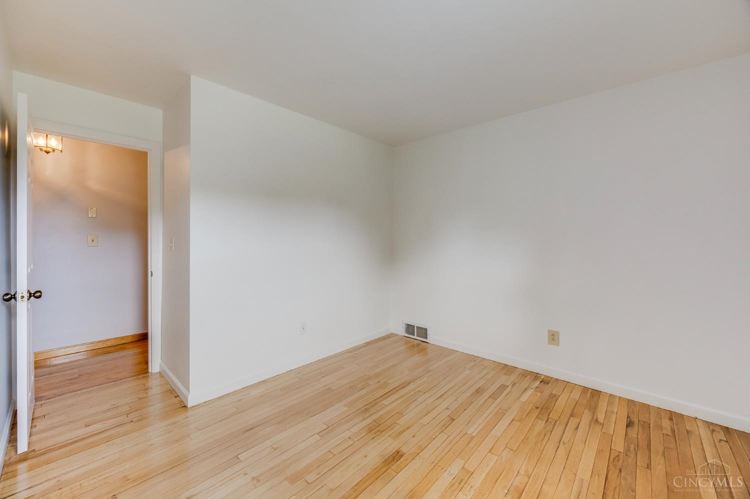 10495 Pottinger Road Cincinnati, OH 45251 - Photo 38 of 63