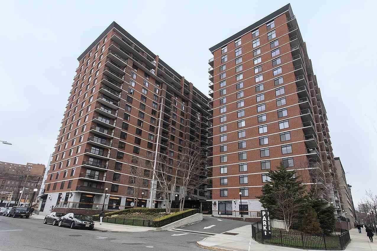 700 1st Street, Unit 4L Hoboken, NJ 07030 - Photo 8 of 9 a view of a building