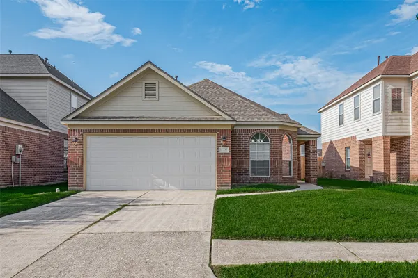 $1,900 | 12230 Hawthorne Hill Circle, Humble, TX 77346
