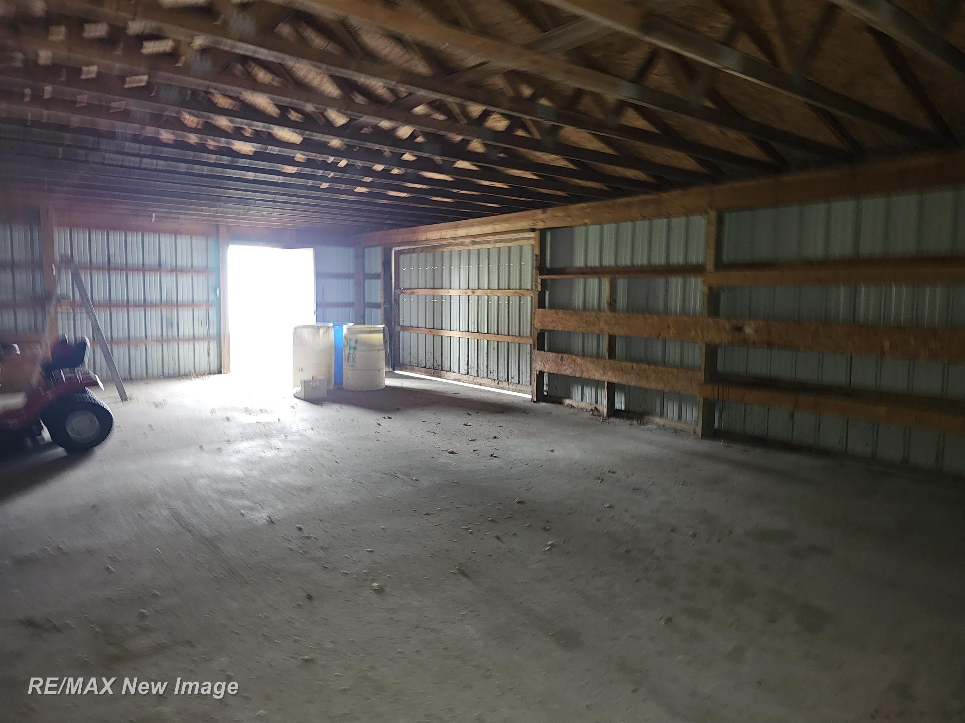 14307 North Lewis Road Clio, MI 48420 - Photo 13 of 15