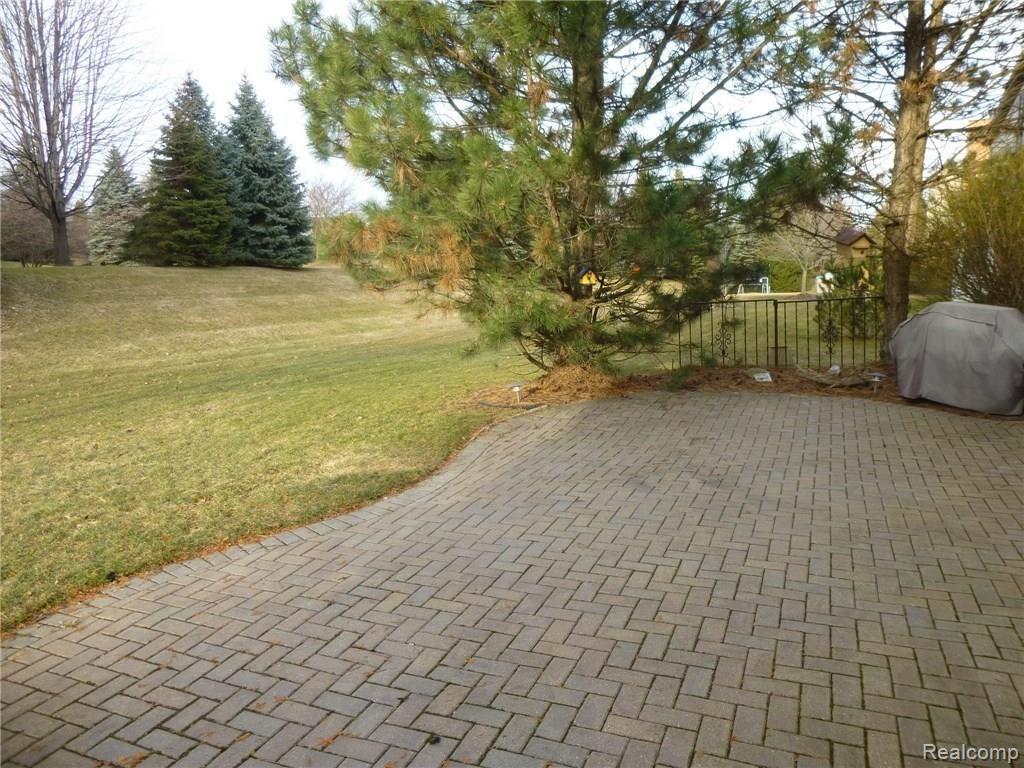 1879 Beaver Creek Drive Rochester, MI 48307 - Photo 24 of 24