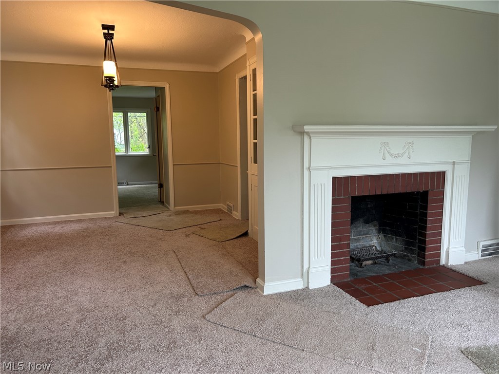1689 Oakmount Road South Euclid, OH 44121 - Photo 3 of 18