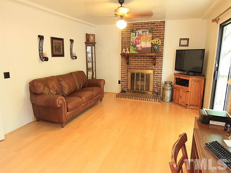 6015 Stratton Place Raleigh, NC 27609 - Photo 12 of 25 Gallery Image 12