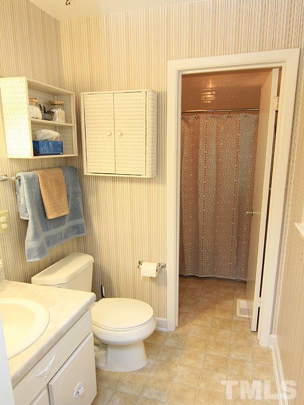 6015 Stratton Place Raleigh, NC 27609 - Photo 20 of 25 Gallery Image 20