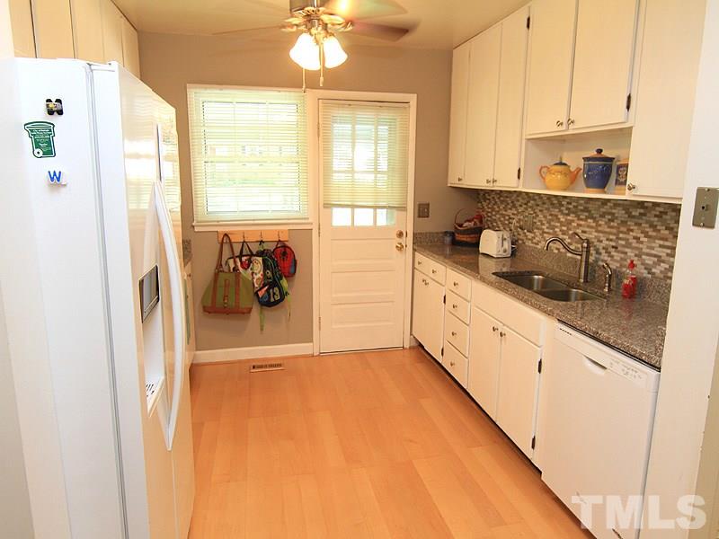 6015 Stratton Place Raleigh, NC 27609 - Photo 7 of 25 Gallery Image 7