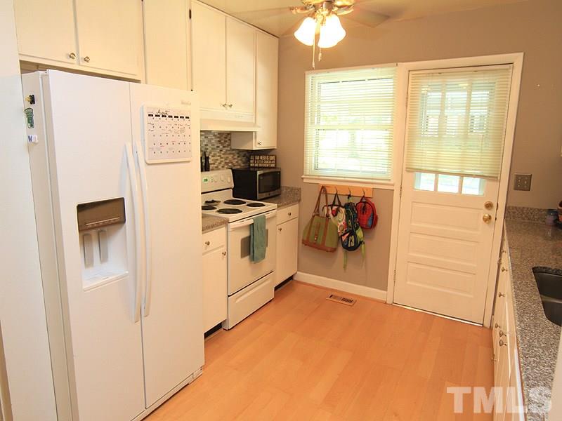 6015 Stratton Place Raleigh, NC 27609 - Photo 8 of 25 Gallery Image 8