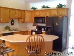 3207 Sequoia Drive Springfield, IL 62712 - Photo 2 of 5