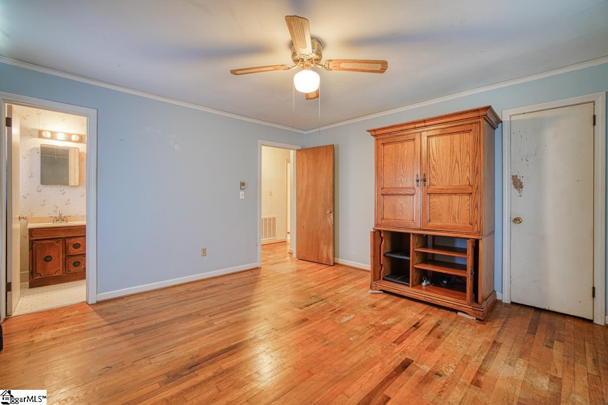 2602 East Lee Road Taylors, SC 29687 - Photo 16 of 29 Gallery Image 16