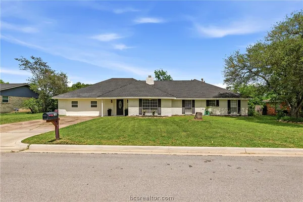 $425,000 | 1405 Lawyer Street, College Station, TX 77840