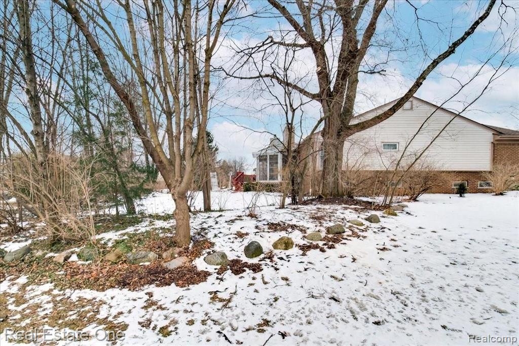 2051 Warrington Road Rochester Hills, MI 48307 - Photo 54 of 64