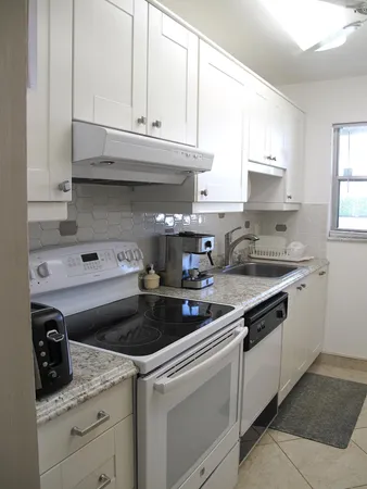 $169,900 | 892 North High Point Boulevard North, Unit D, Delray Beach, FL 33445