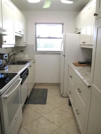 $169,900 | 892 North High Point Boulevard North, Unit D, Delray Beach, FL 33445