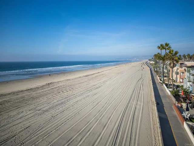 $3,200,000 | 720 Devon Court, San Diego, CA 92109