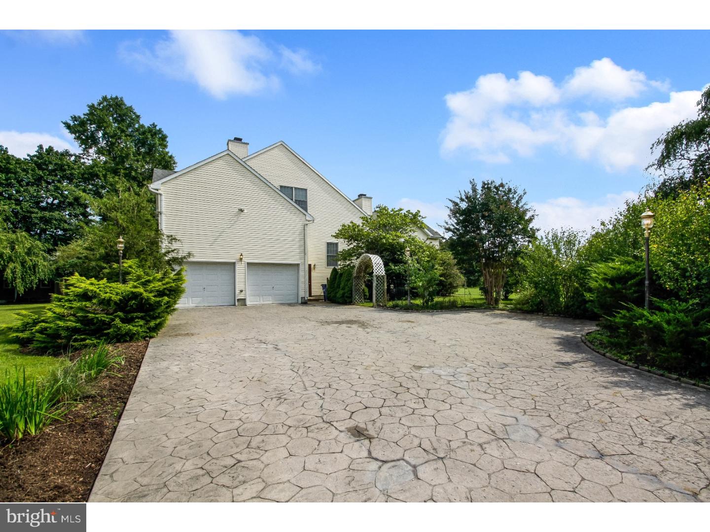 2116 Jacksonville Jobstown Road Jobstown, NJ 08041 - Photo 4 of 25
