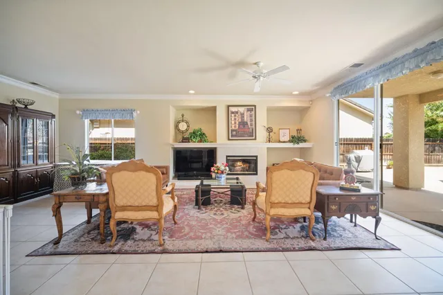 $675,000 | 3033 Hanson Avenue, Clovis, CA 93611