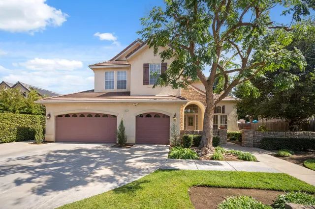 $675,000 | 3033 Hanson Avenue, Clovis, CA 93611