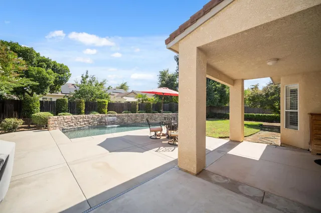 $675,000 | 3033 Hanson Avenue, Clovis, CA 93611