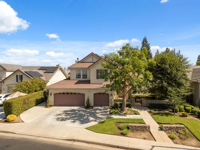 $675,000 | 3033 Hanson Avenue, Clovis, CA 93611