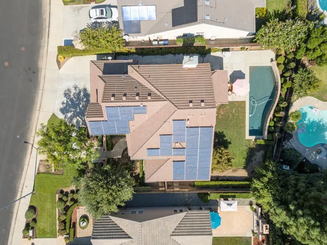 $675,000 | 3033 Hanson Avenue, Clovis, CA 93611