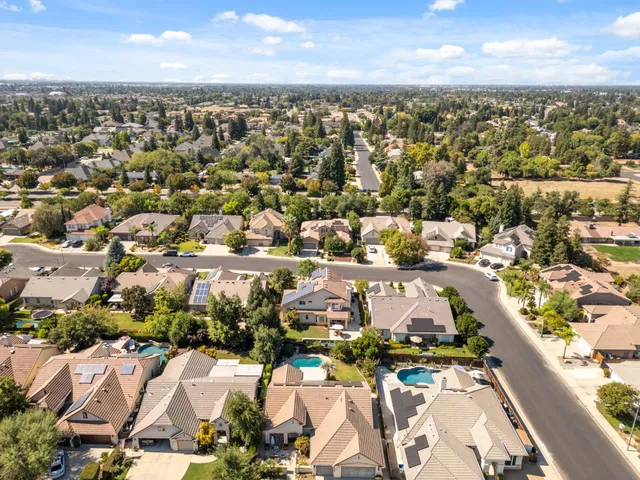 $675,000 | 3033 Hanson Avenue, Clovis, CA 93611