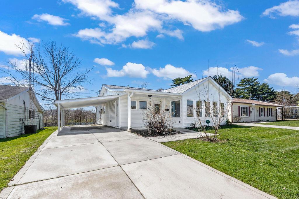 571 Ridgefield Road Newark, OH 43055 - Photo 5 of 47 1-571RidgefieldRd-Exterior