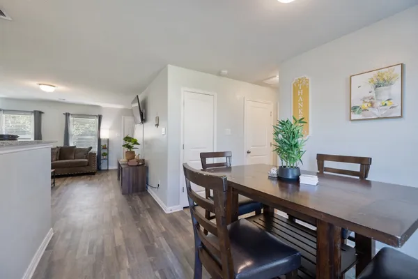 $1,900 | 196 Goldenrod, Livingston, TX 77351