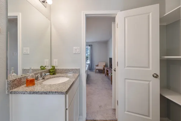 $1,900 | 196 Goldenrod, Livingston, TX 77351