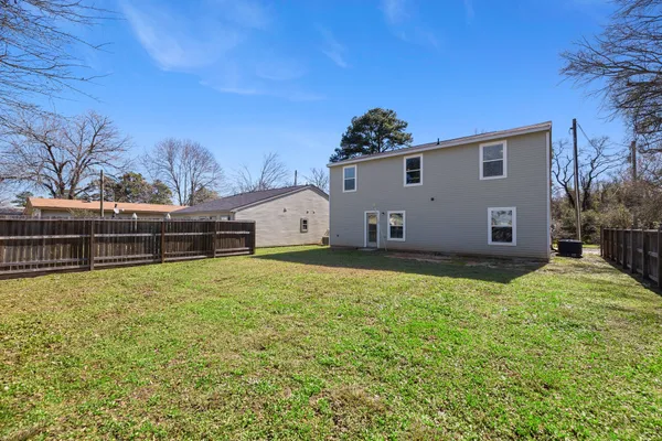 $1,900 | 196 Goldenrod, Livingston, TX 77351