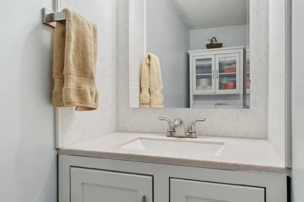 $949,000 | 118 Sawyer Hill Road, Canaan, NH 03741