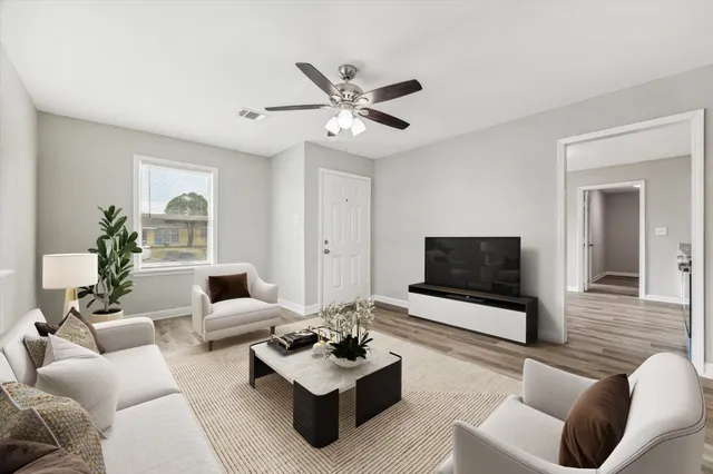 $245,000 | 5130 Ripplebrook Drive, Houston, TX 77045