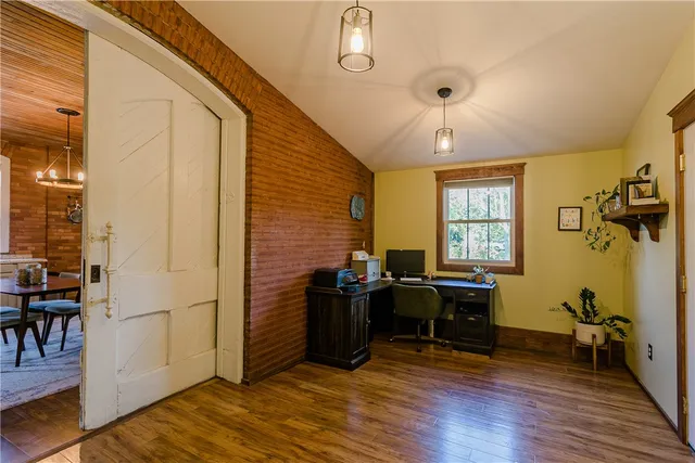 $995,000 | 18 Clearview Avenue, Parma, NY 14468