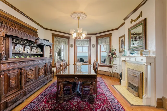 $995,000 | 18 Clearview Avenue, Parma, NY 14468