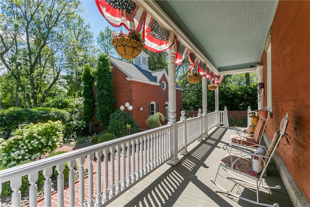 18 Clearview Avenue Parma, NY 14468 - Photo 4 of 35