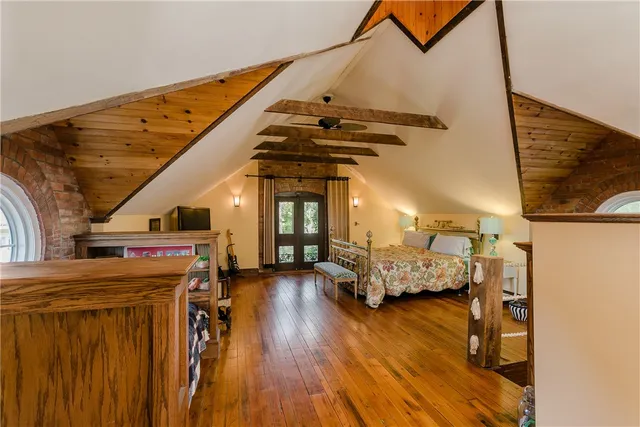 $995,000 | 18 Clearview Avenue, Parma, NY 14468