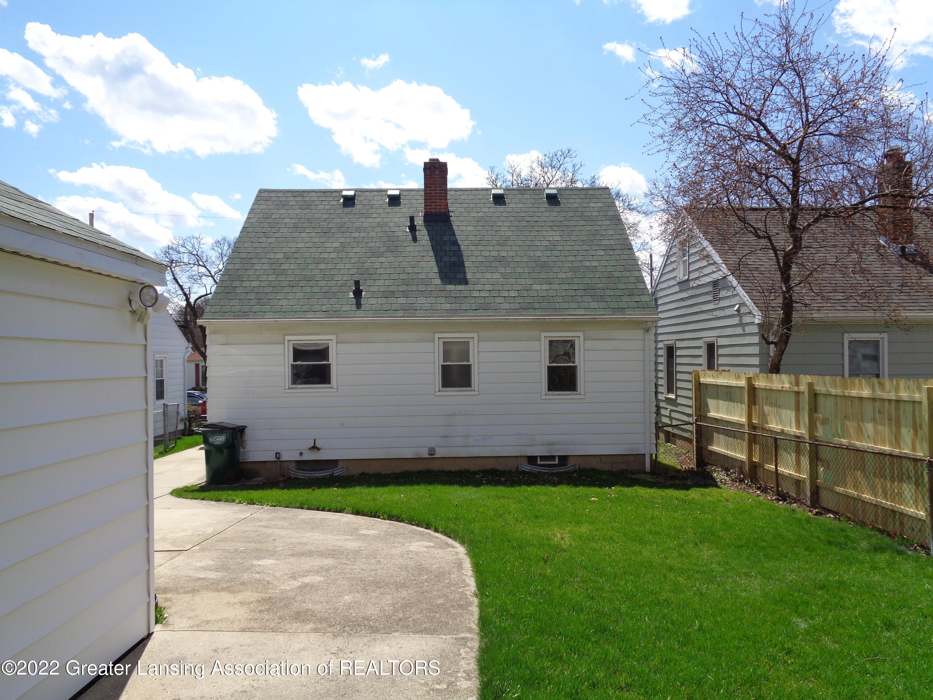 1302 George Street Lansing, MI 48910 - Photo 12 of 15 george back of home